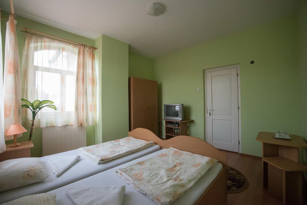 Beluci Panzio Hotell Odorheiu Secuiesc Eksteriør bilde
